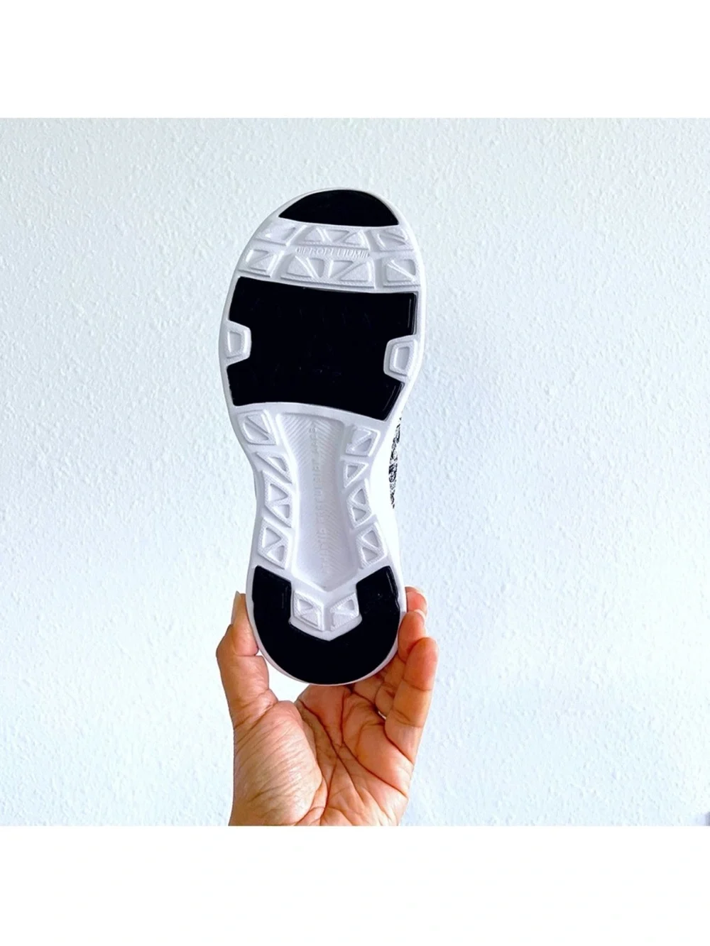 APL Athletic Propulsion Labs Techloom Wave Sneaker Lightweight Knit Slip-On Sne